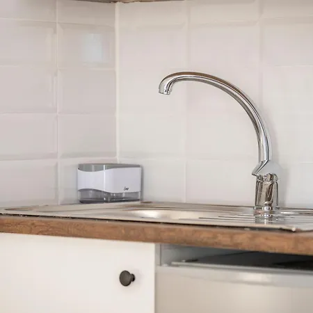 Apartment The - Avra